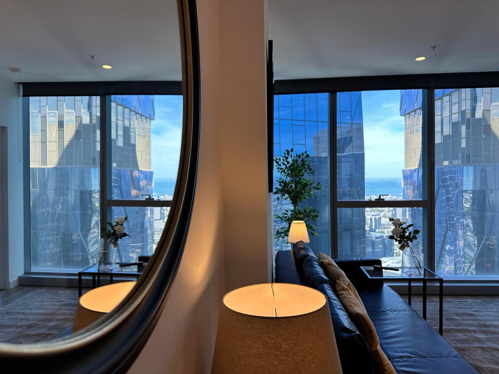 Ritz Grand Retreat * Melbourne