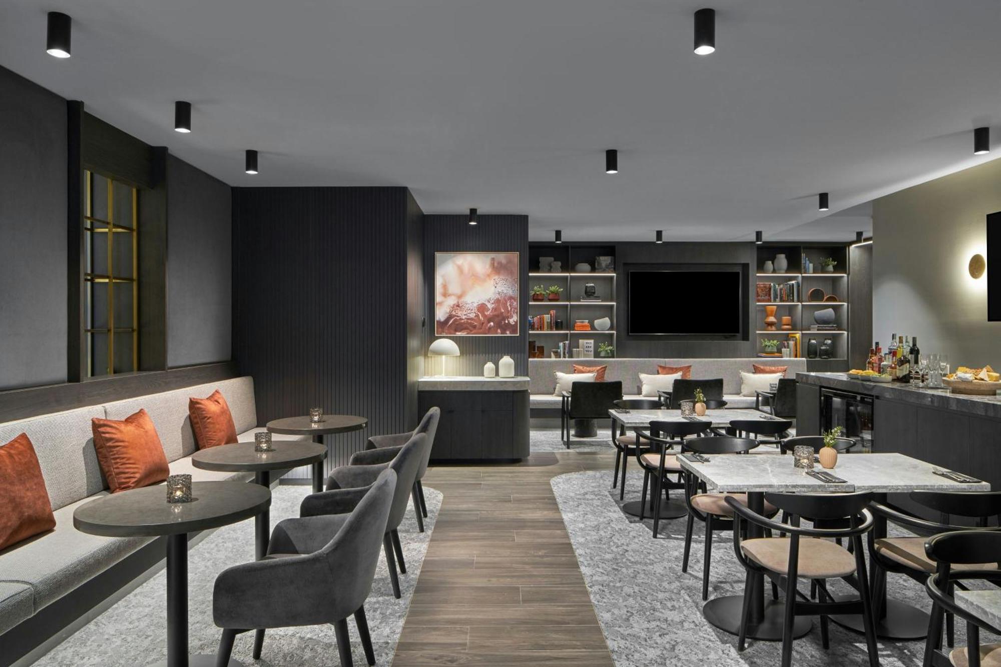 Marriott Hotel 5*