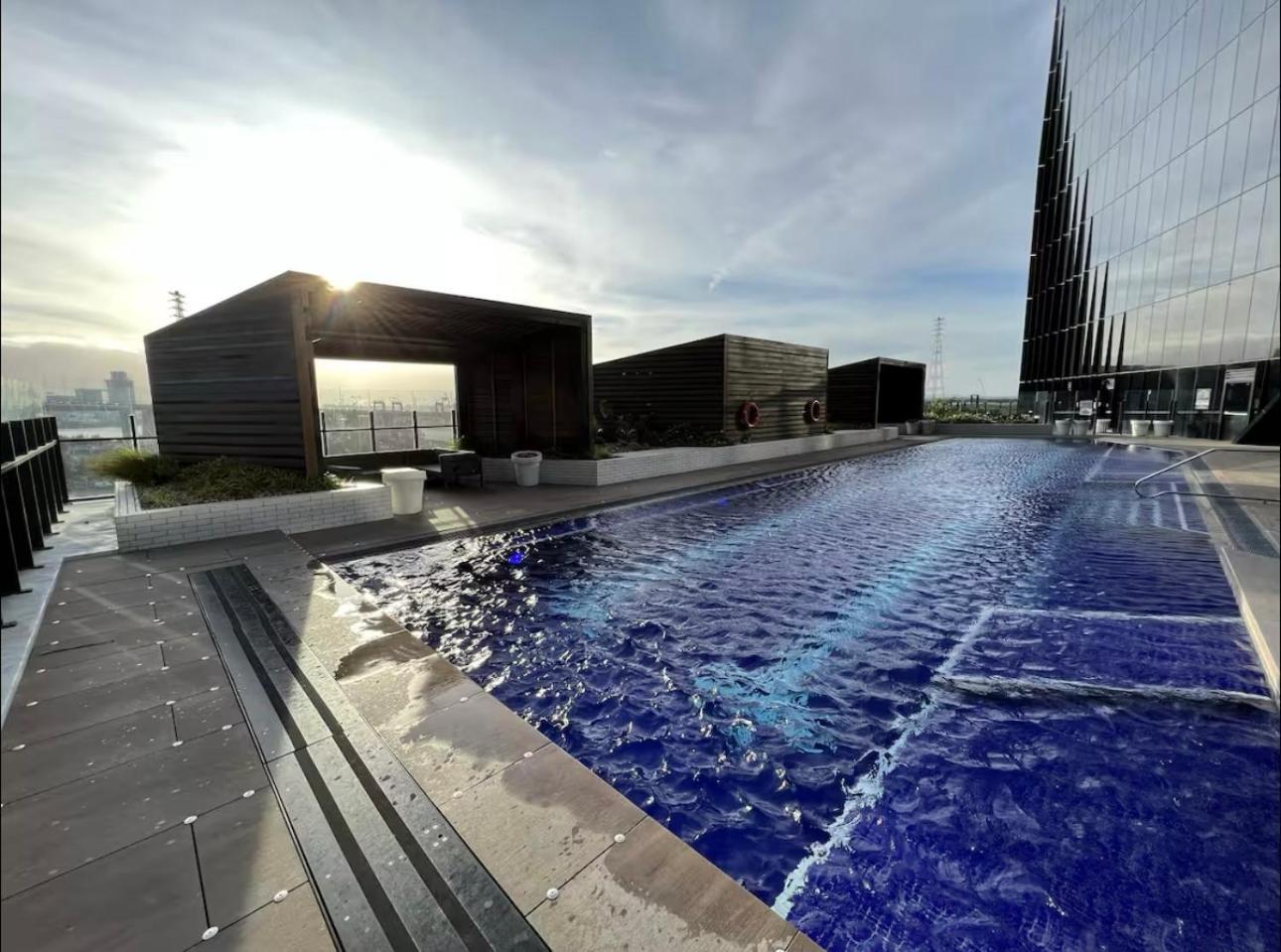 Mt2506 - 1 Bedroom Huts Nestled In The Docklands With Gym & Pool Apartment Melbourne