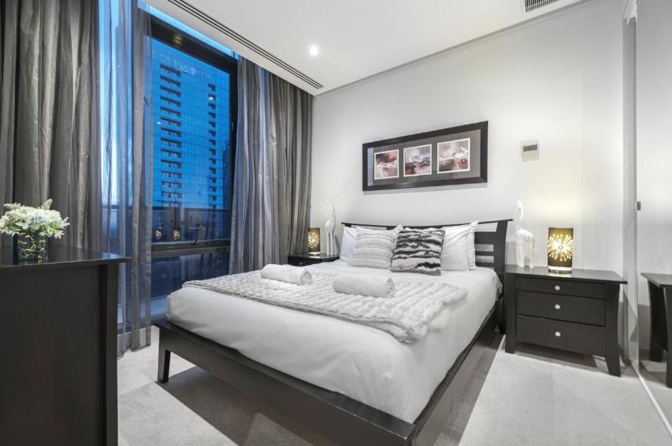 Apartment Exquisite 2 Brm 2 Bth Penthouse At Crown Precinct Melbourne