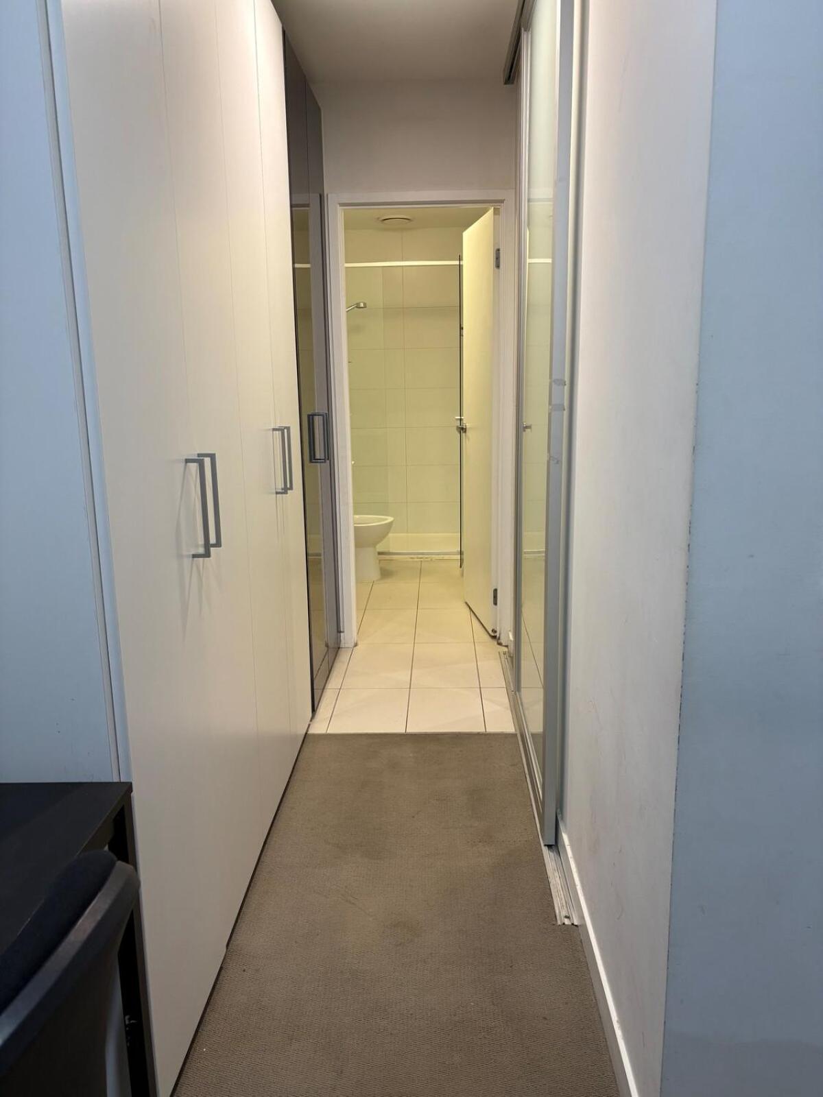 Ls604-stylish 1b1b With Gym & Pool Access Melbourne