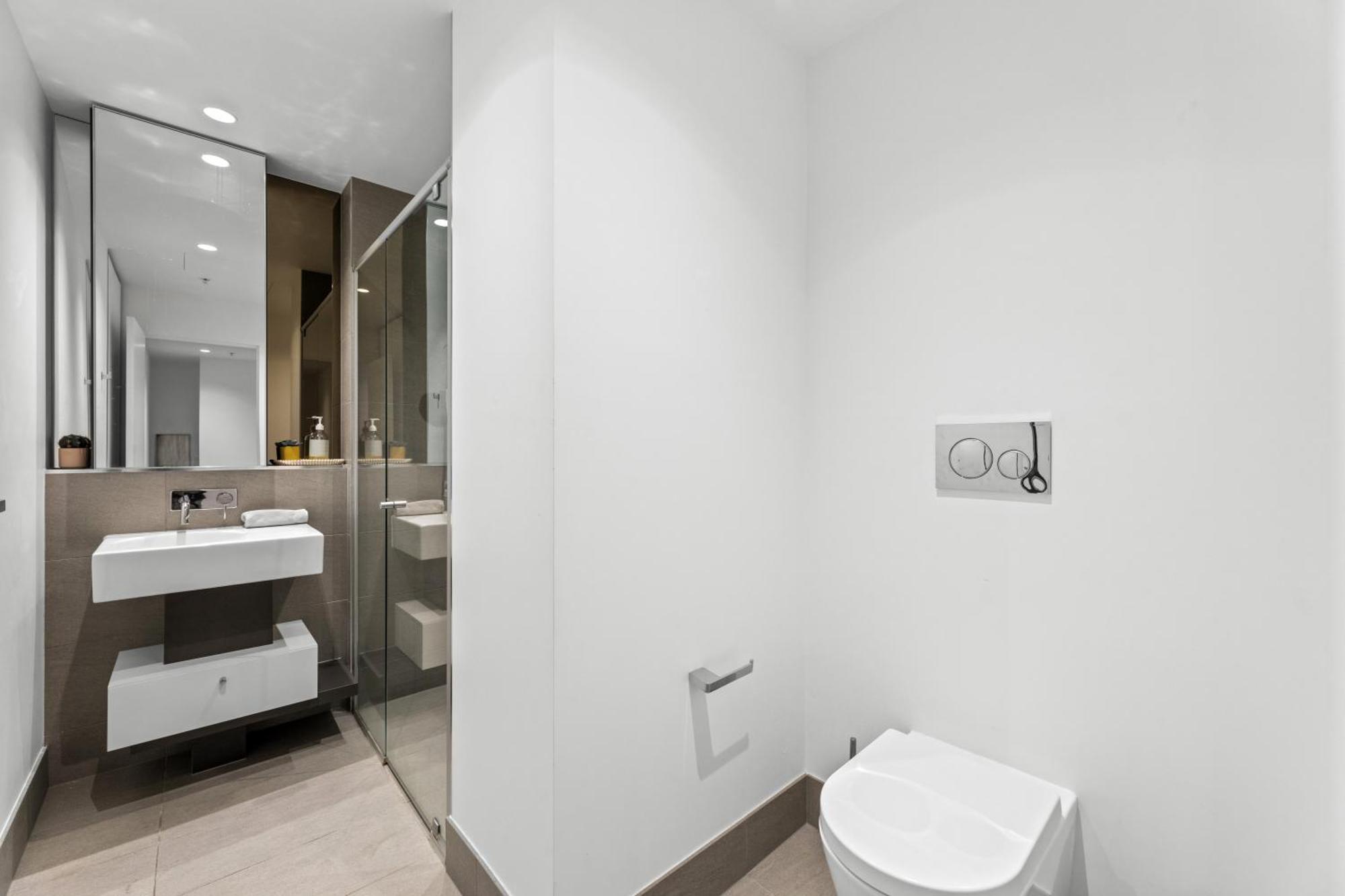 Brand New 2br At Mel Cbd Apartment *