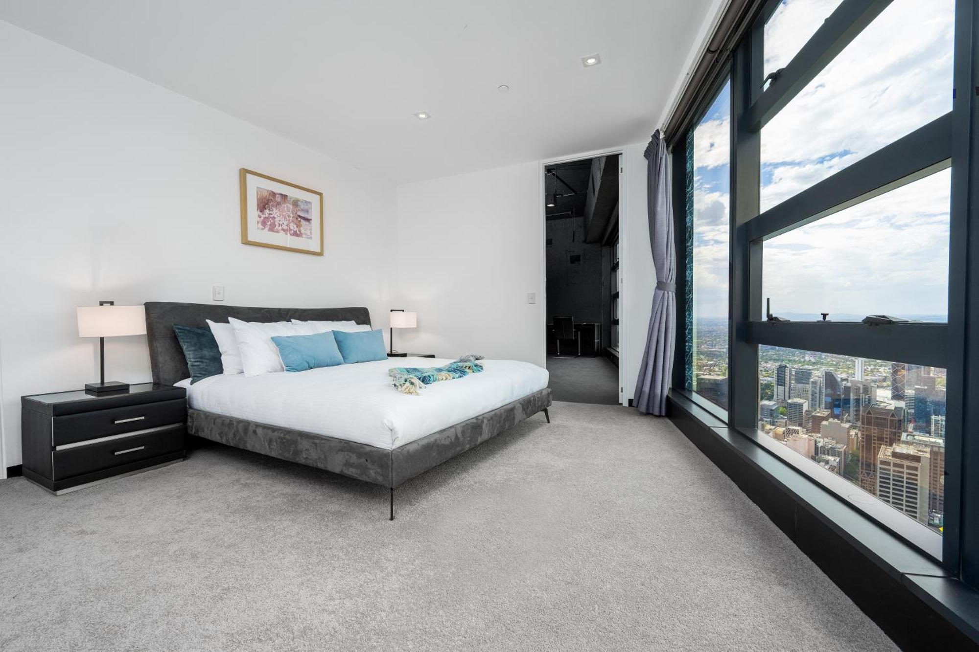 Apartment Luxurious Entire Floor Penthouse At Eureka Tower