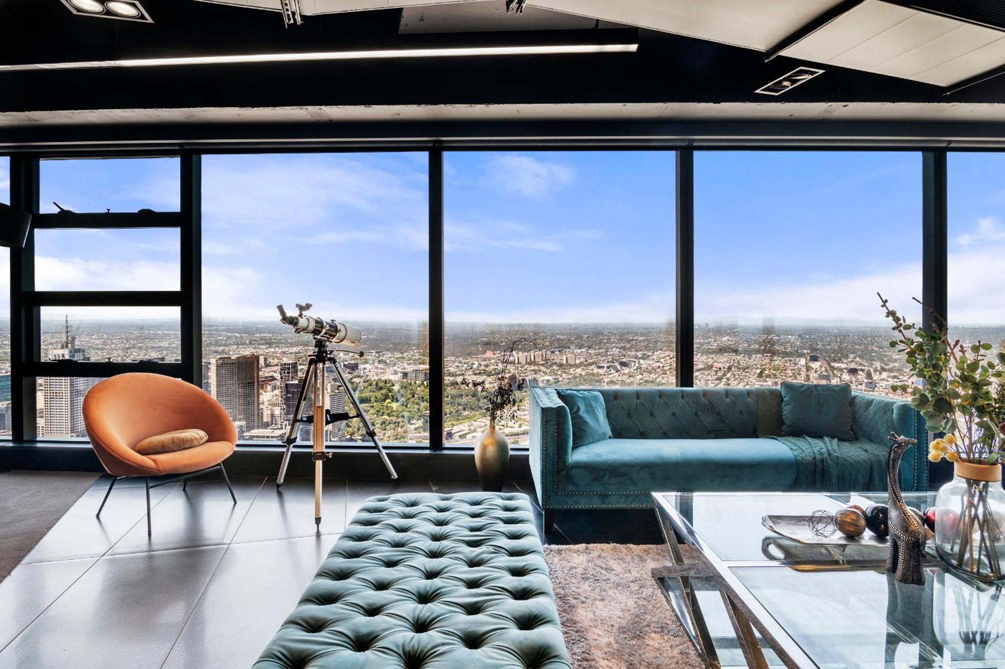 Apartment Luxurious Entire Floor Penthouse At Eureka Tower