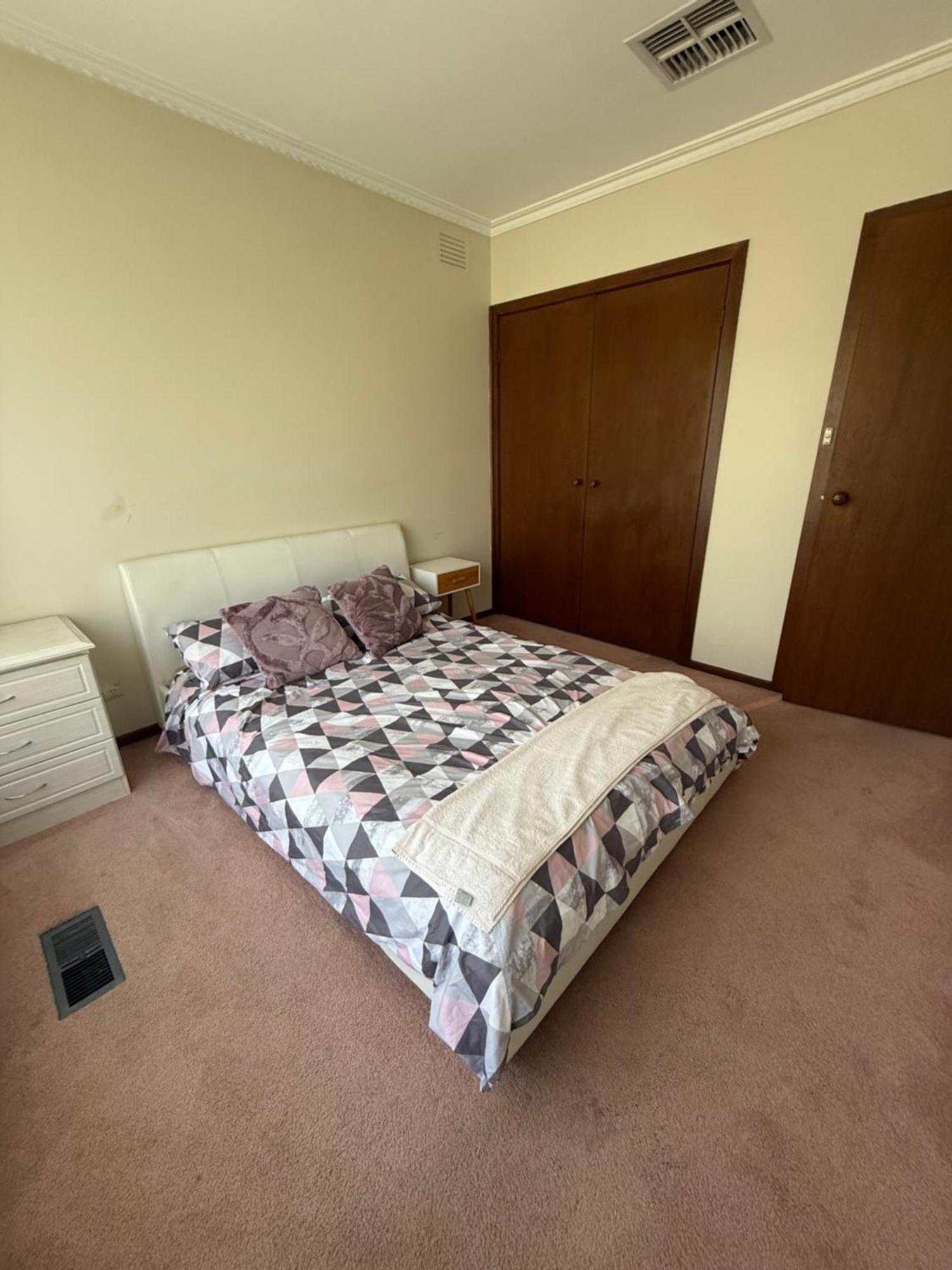 Bundoora Cozy Homestay *