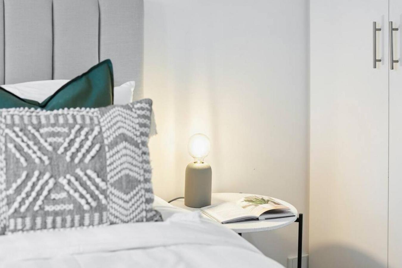 Lovely 2 Bedroom In Carlton *