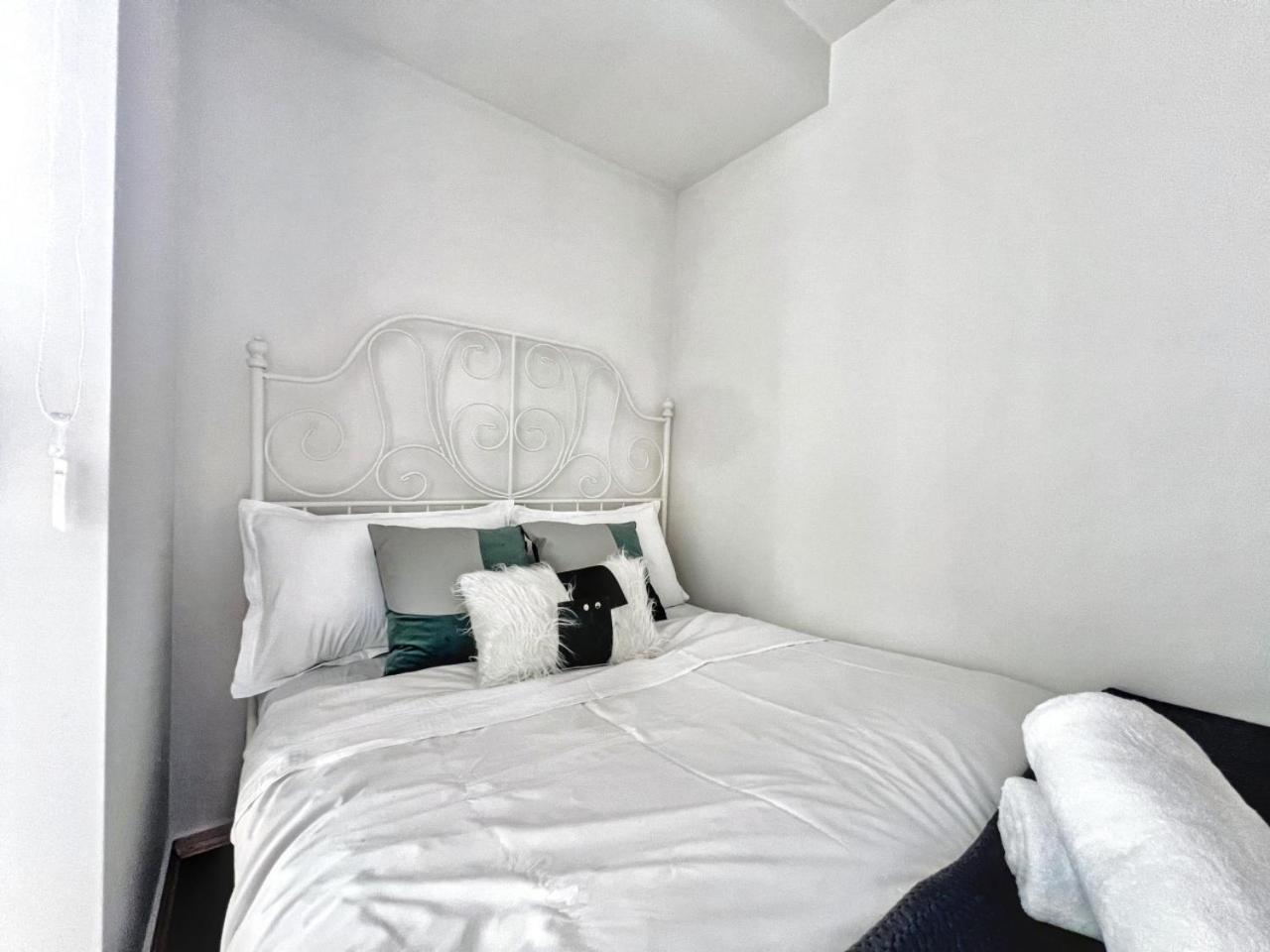 Cozy In The Heart Of North Apartment