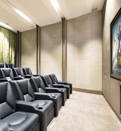 Sub-penthouse Style With Amazing Views *