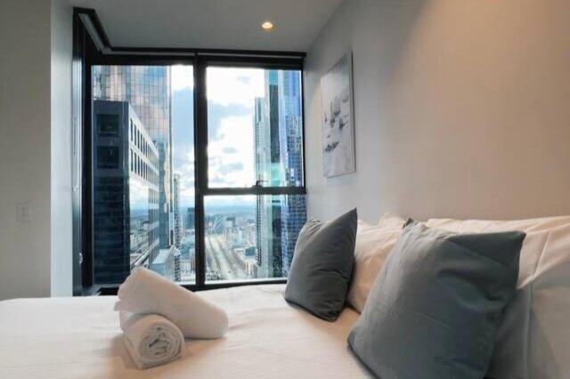 Sky - L32 View Apartment Melbourne