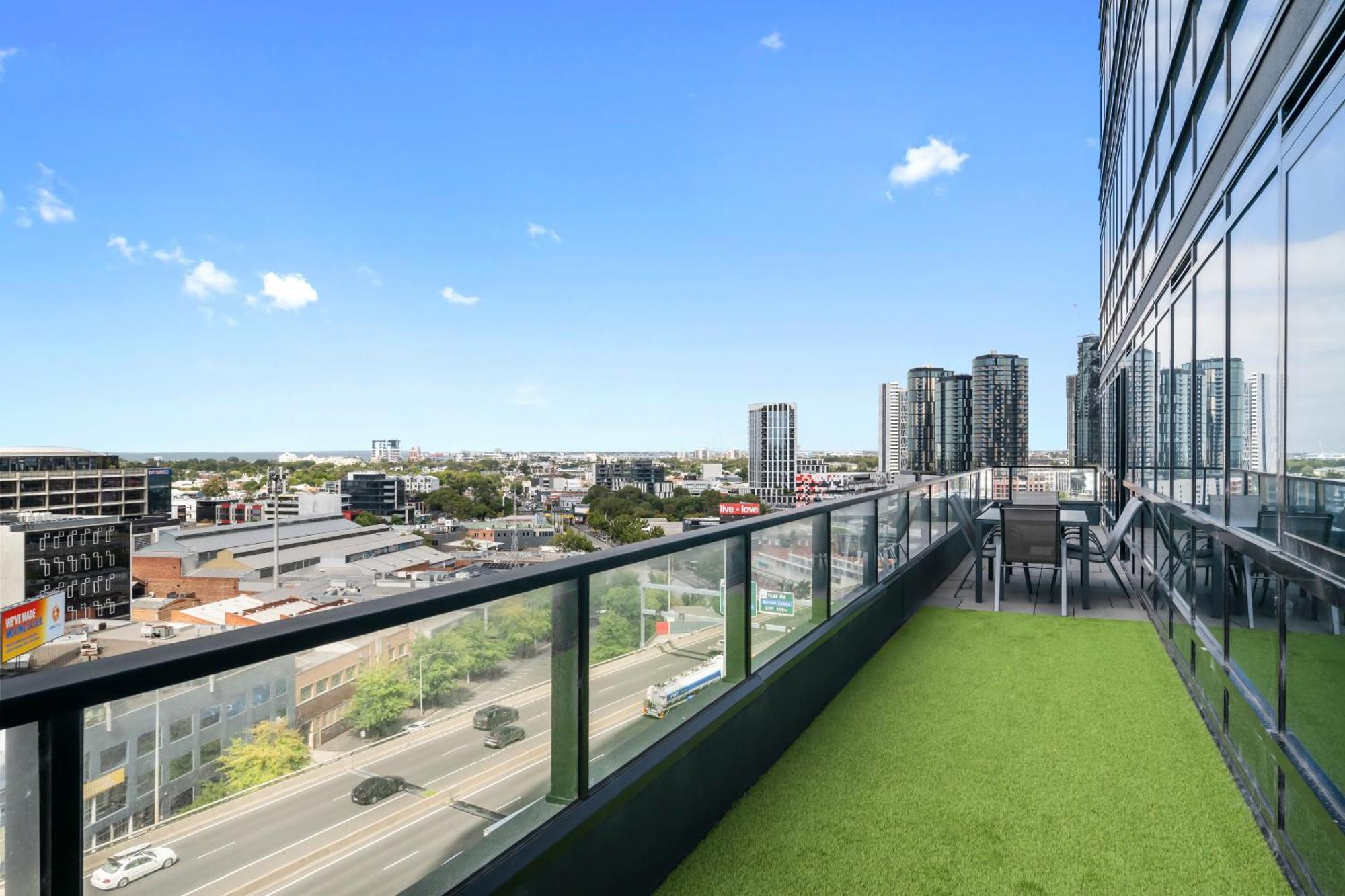 Apartment Stylish 3br With Bay Views, Huge Balcony And Pool