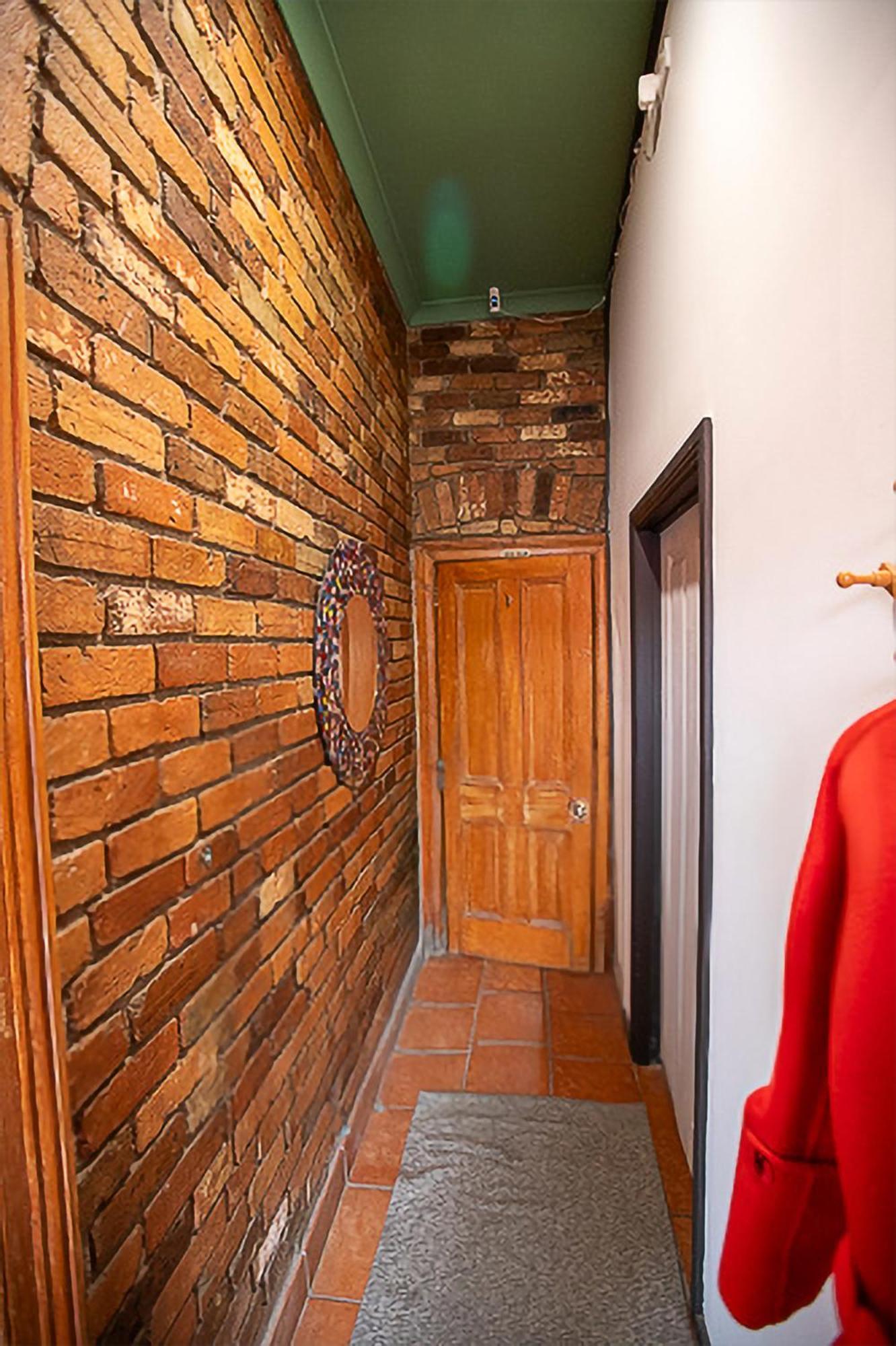 Fitzroy- Private 2-4 Guest #guesthouse #ausgp #directtram #f1 *