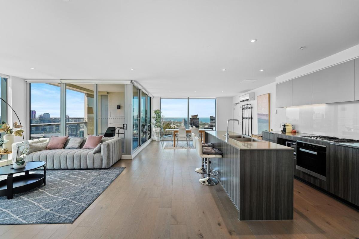 Penthouse At 3b2b2c-harbour-ocean View
