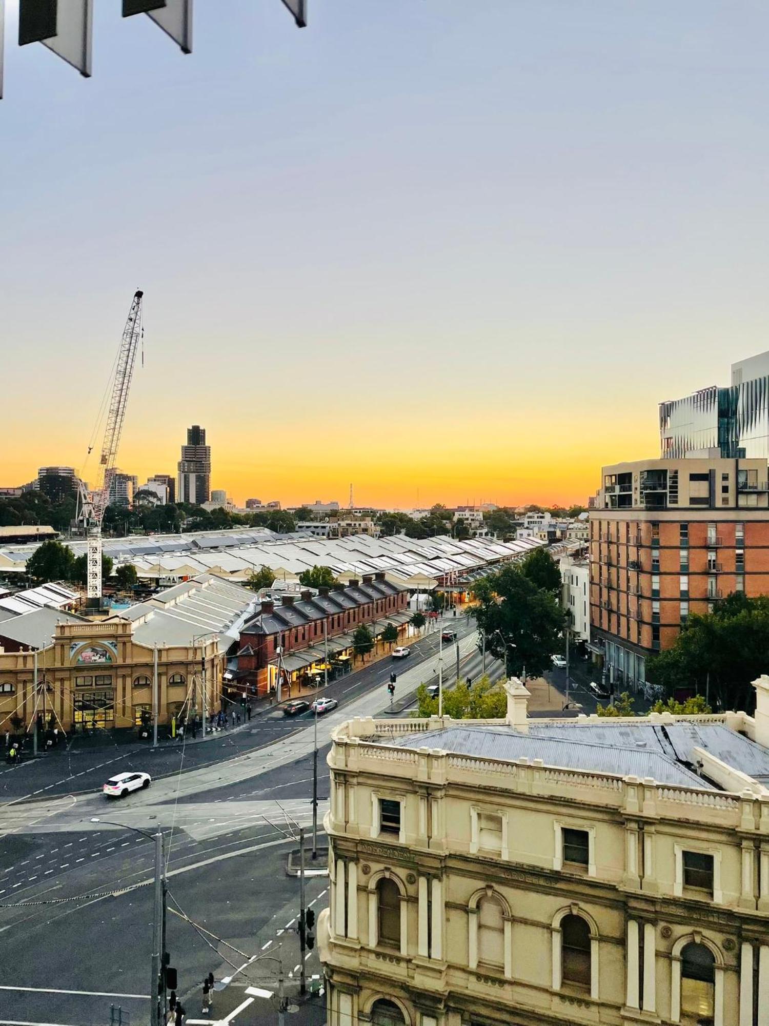 Premium With Balcony And Free Tram Access Melbourne