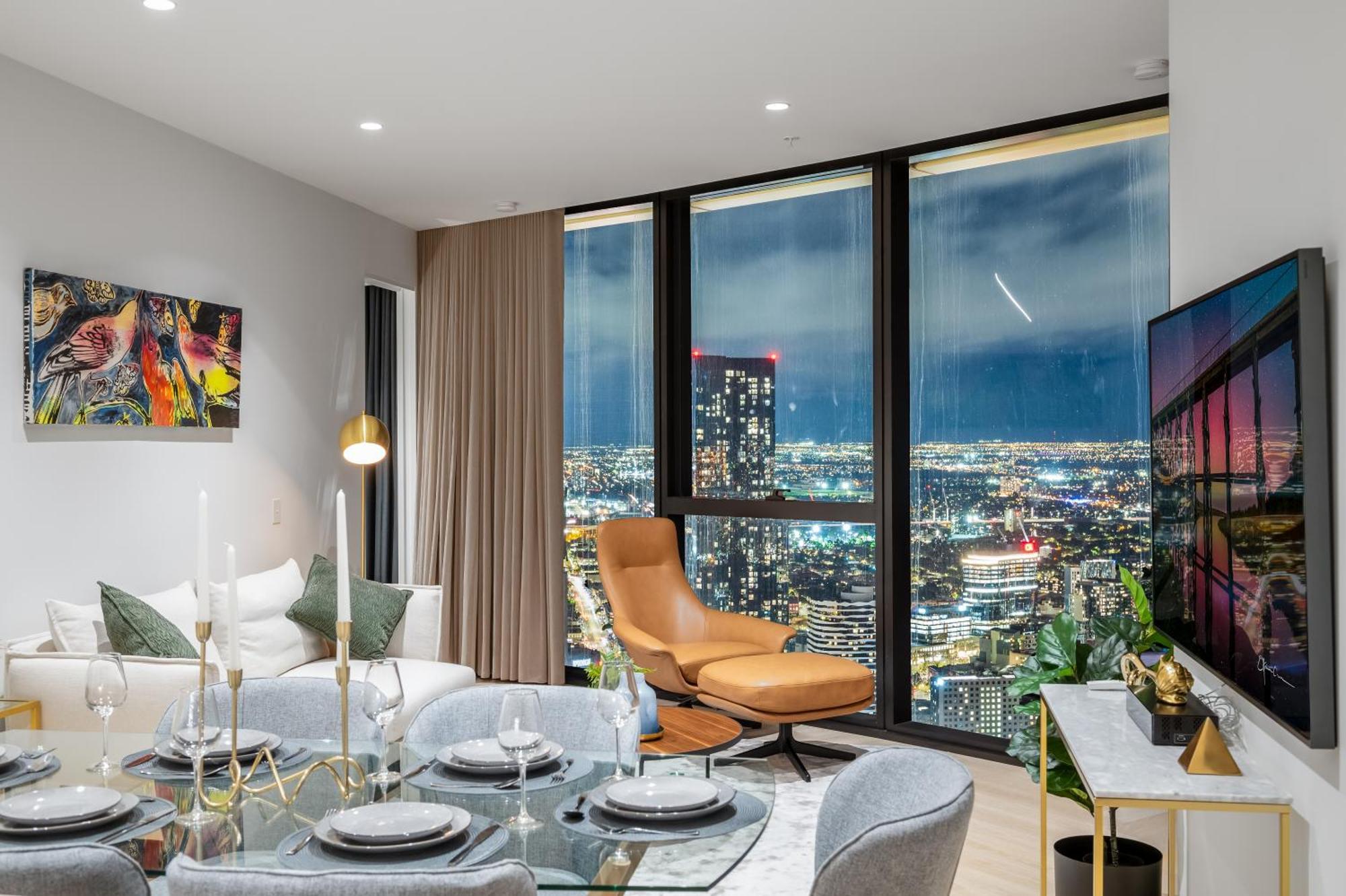 Sapphire Finest Cbd & Garden Views 3br 2b With Free Parking Apartment