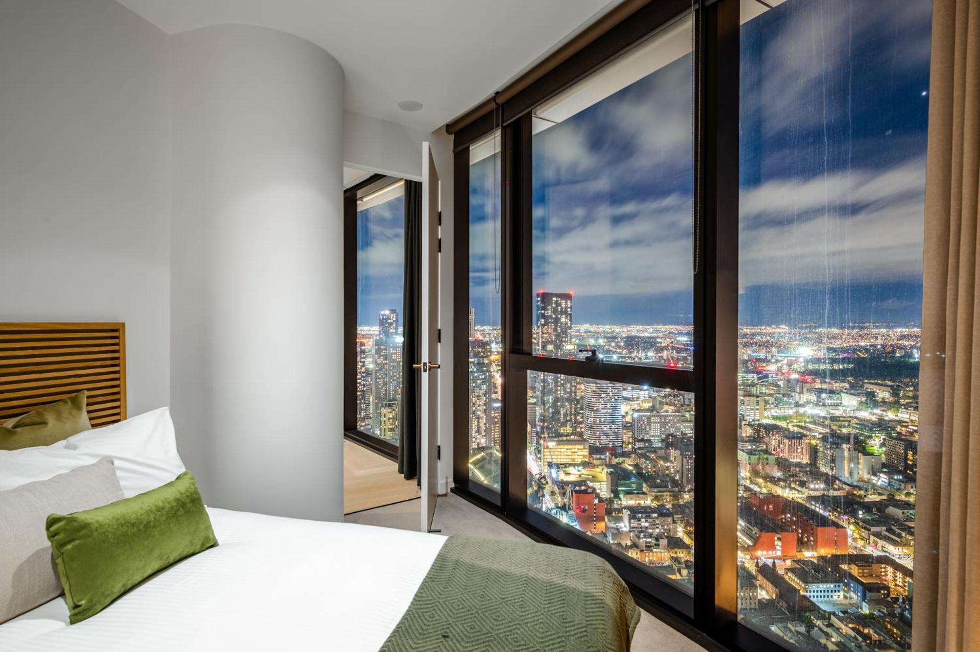 Sapphire Finest Cbd & Garden Views 3br 2b With Free Parking *