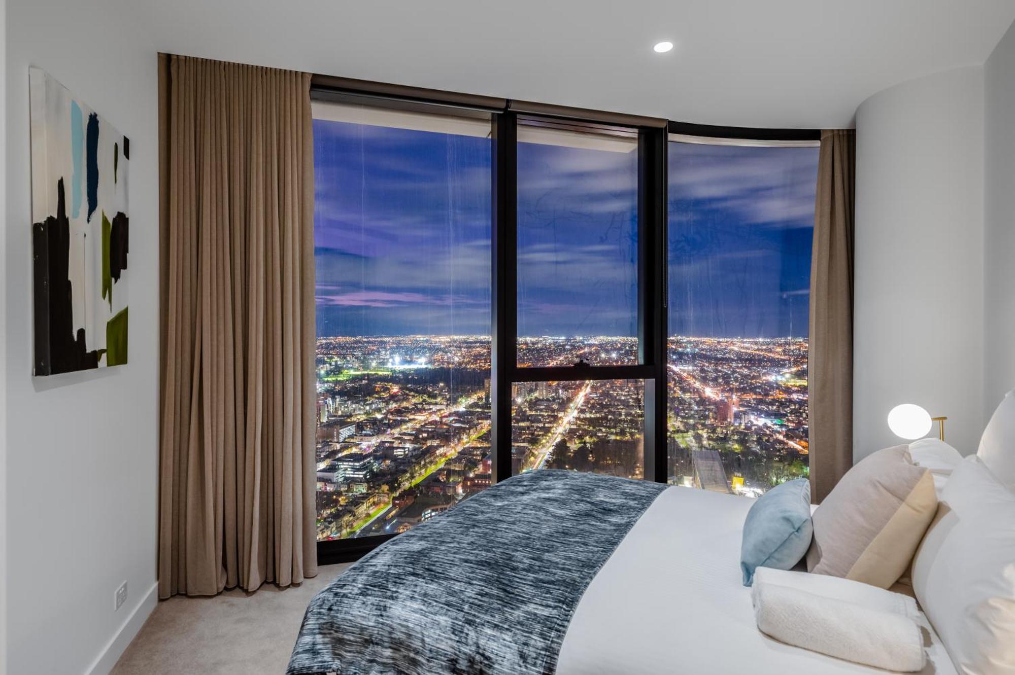 Apartment Sapphire Finest Cbd & Garden Views 3br 2b With Free Parking Melbourne