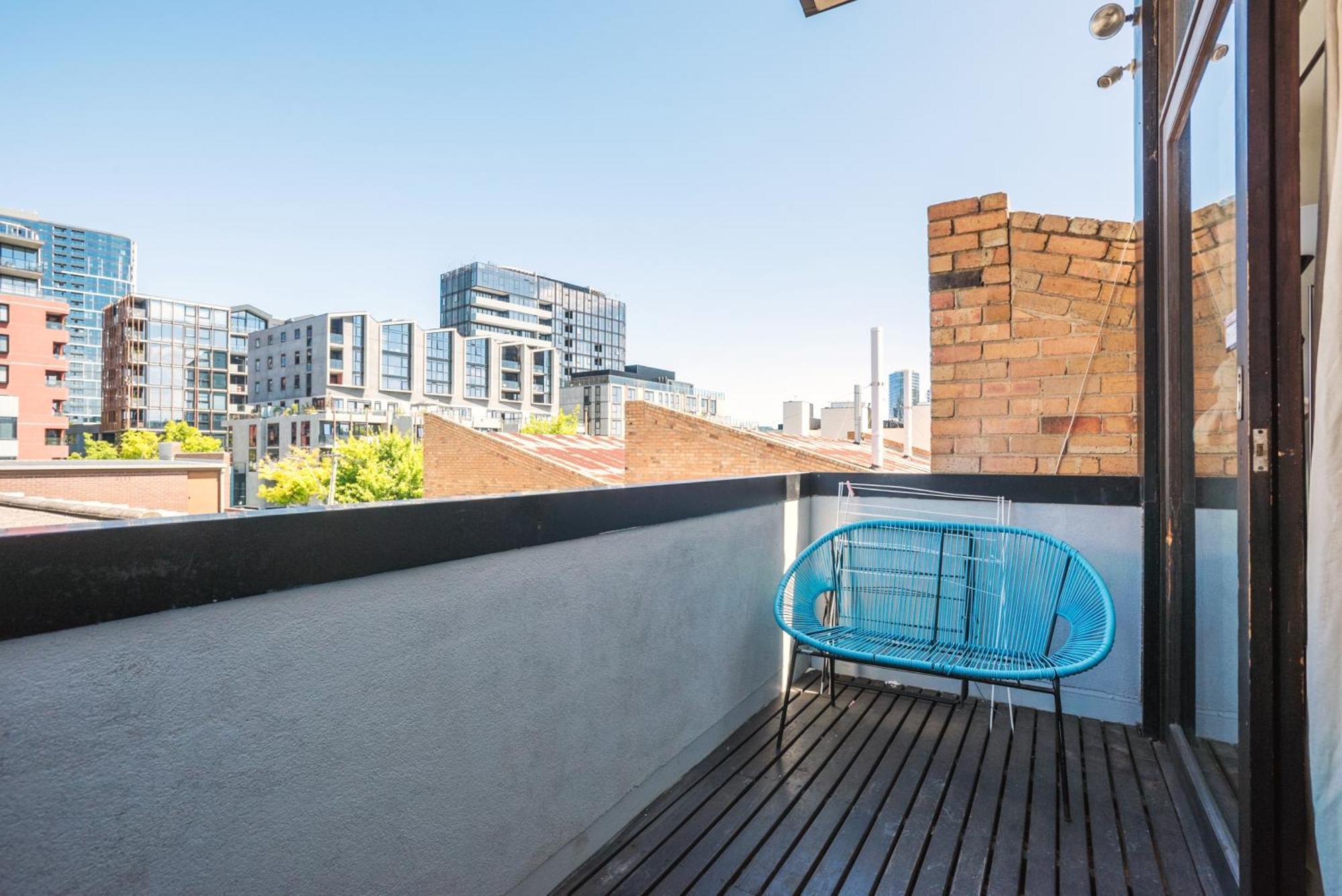Melbourne- Balcony With Skylineviews #ausgp #f1 Melbourne