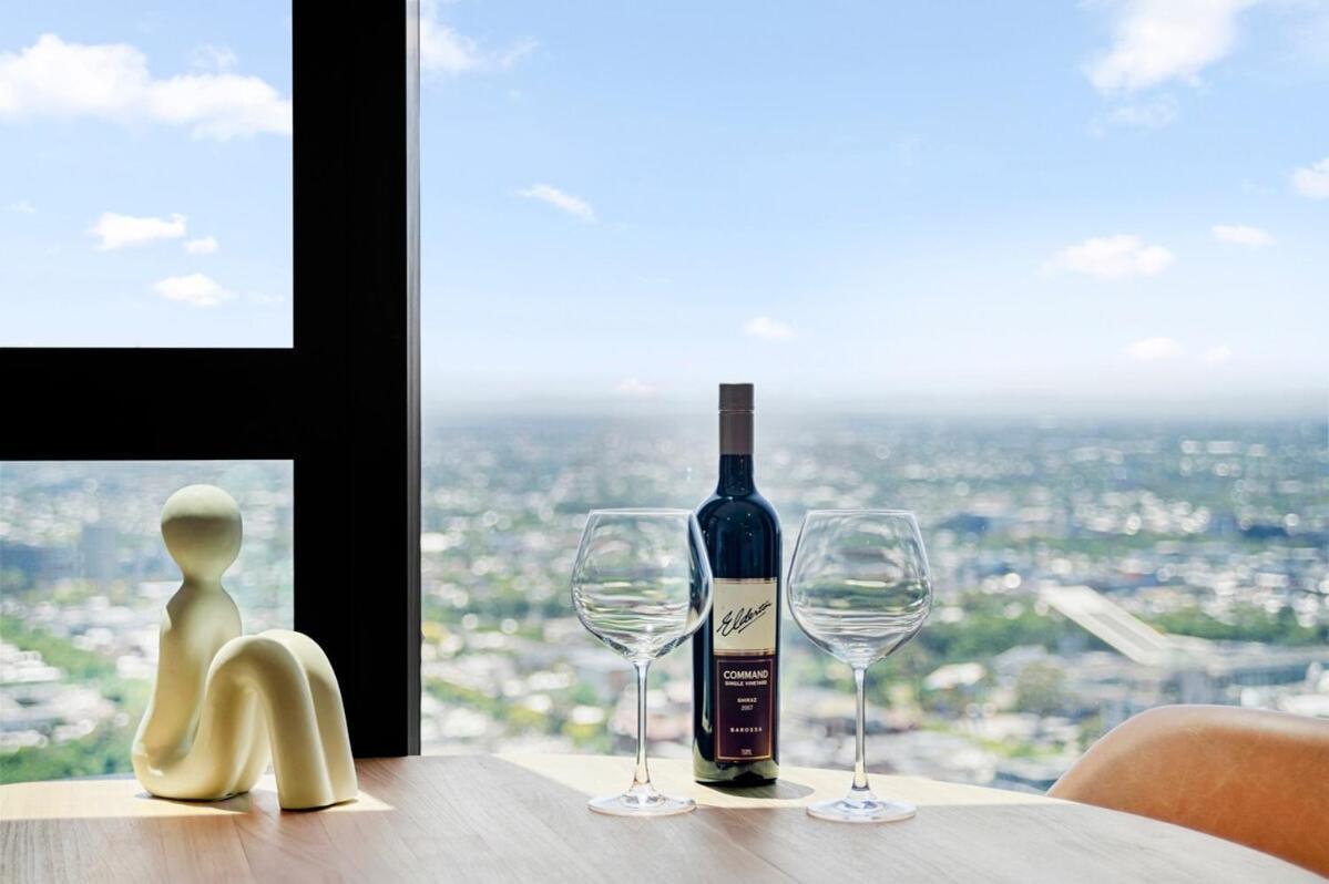 Amazing Cbd With Epic Views And Free Parking! Apartment Melbourne