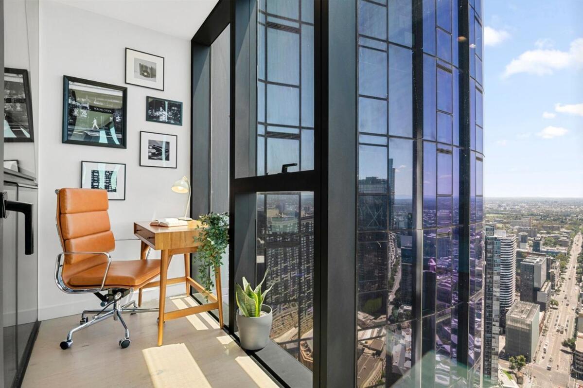 Amazing Cbd With Epic Views And Free Parking! Apartment