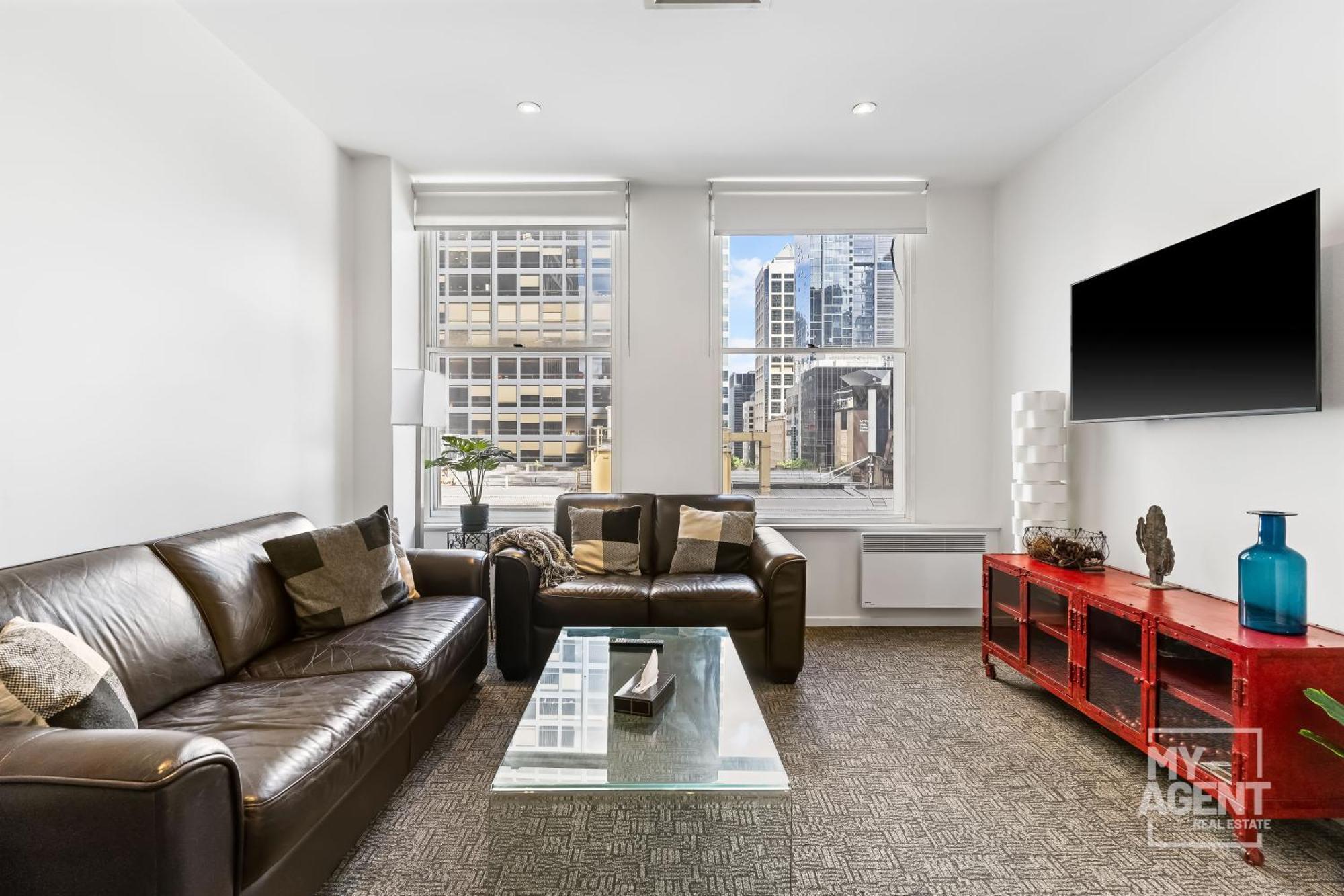 Two Bedroom Treasure On William - Sleeps 4 Apartment *