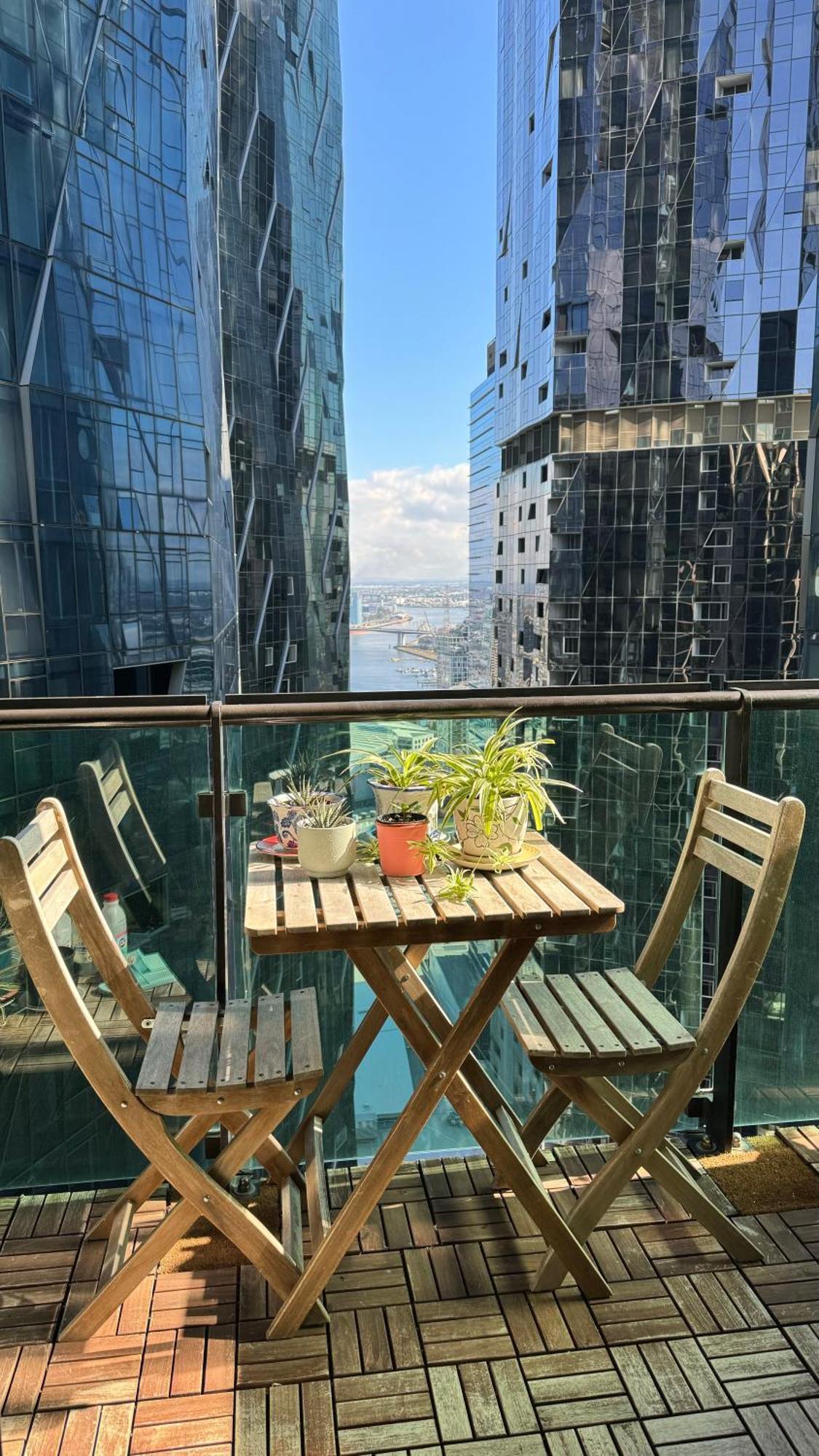 Cozy Apt In Melbourne Cbd Homestay Homestay Melbourne