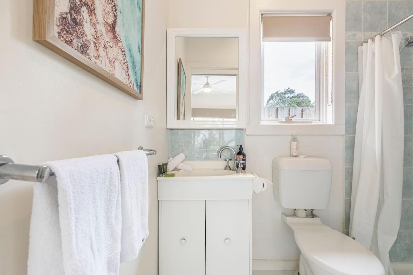 Whistling Pines - Bayside Family With Granny Flat Holiday home Melbourne
