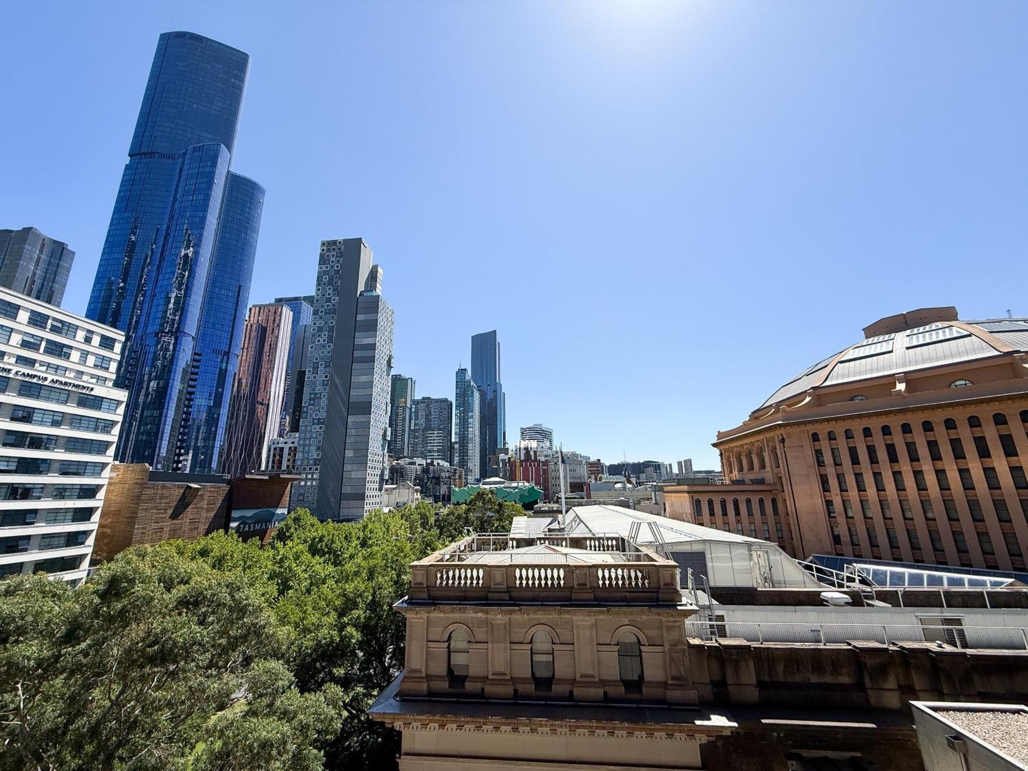 Apartment Qv Spacious 2br Citycentre State Library