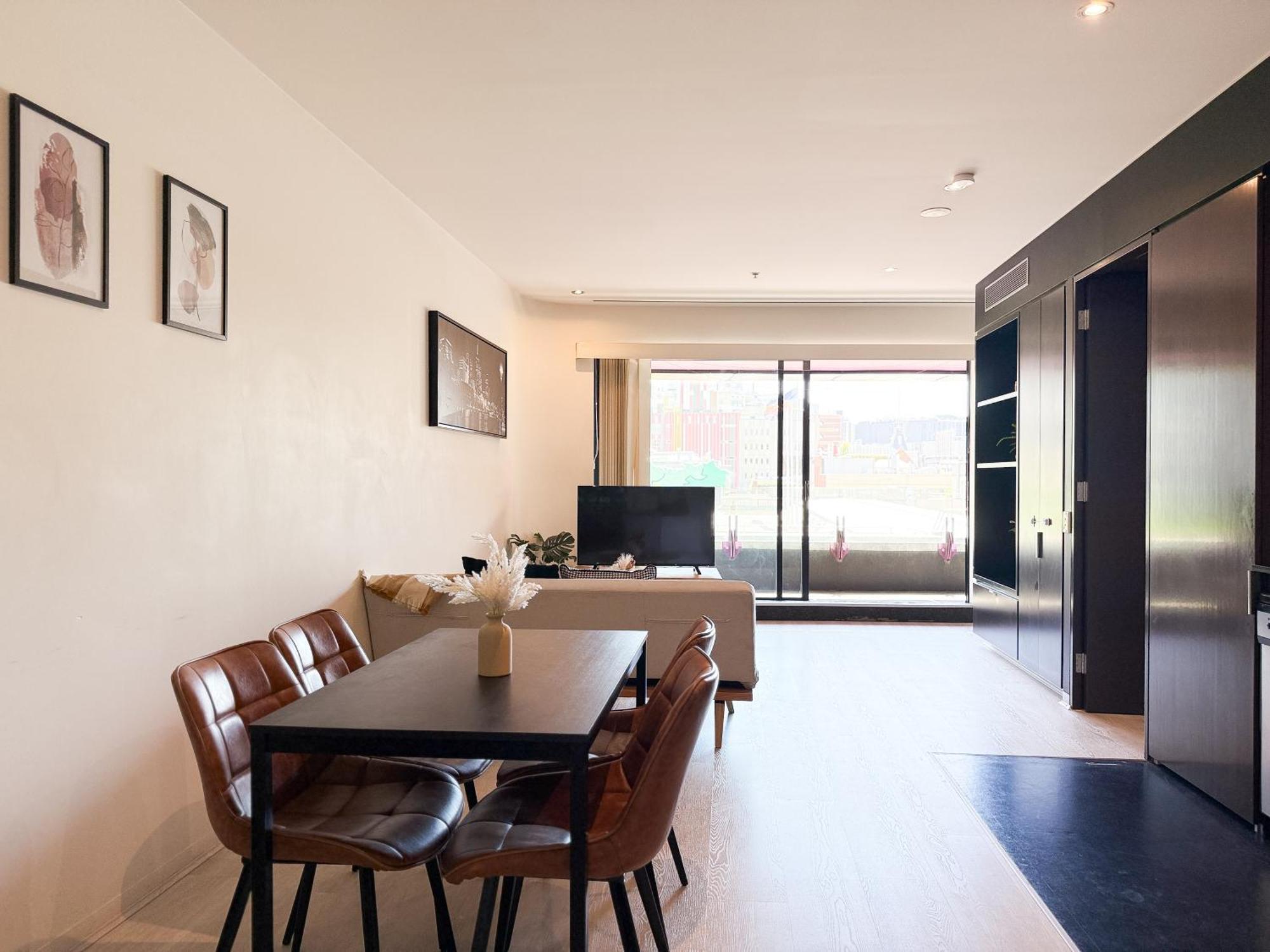 Apartment Qv Spacious 2br Citycentre State Library Melbourne