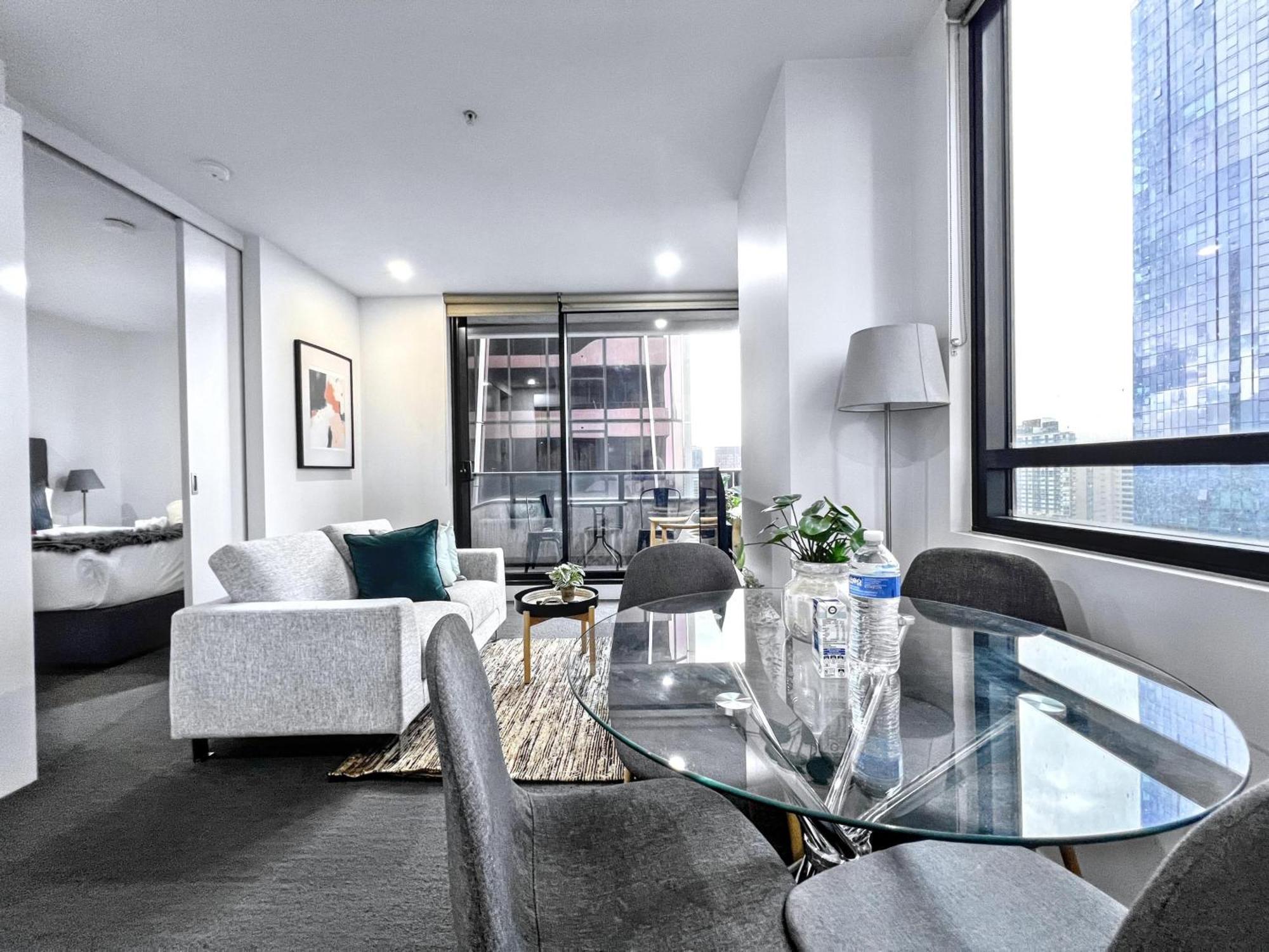 Apartment My80 Located In The Inner Of Cbd Melbourne