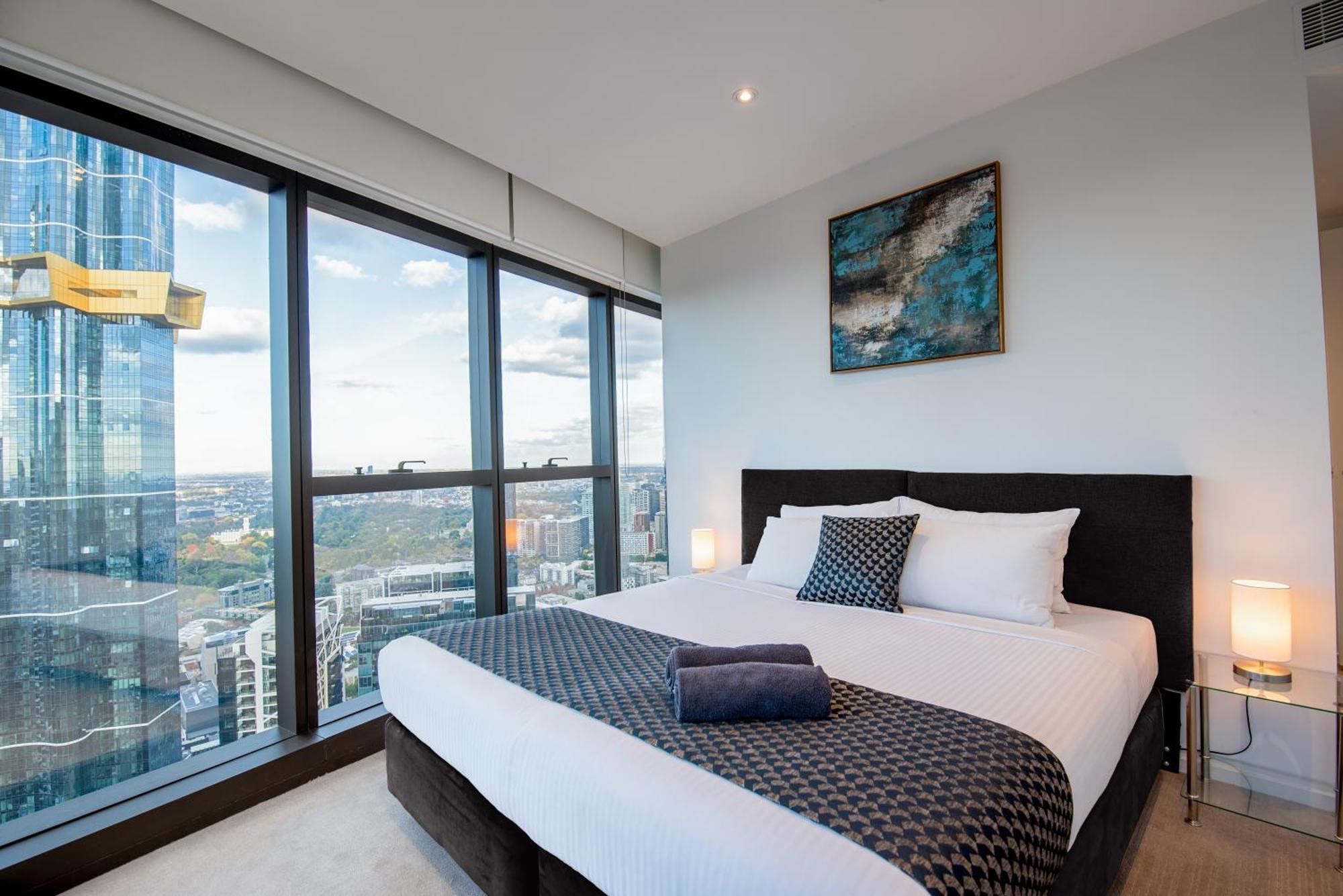 Apartment Sub-penthouse Style With Amazing Views *