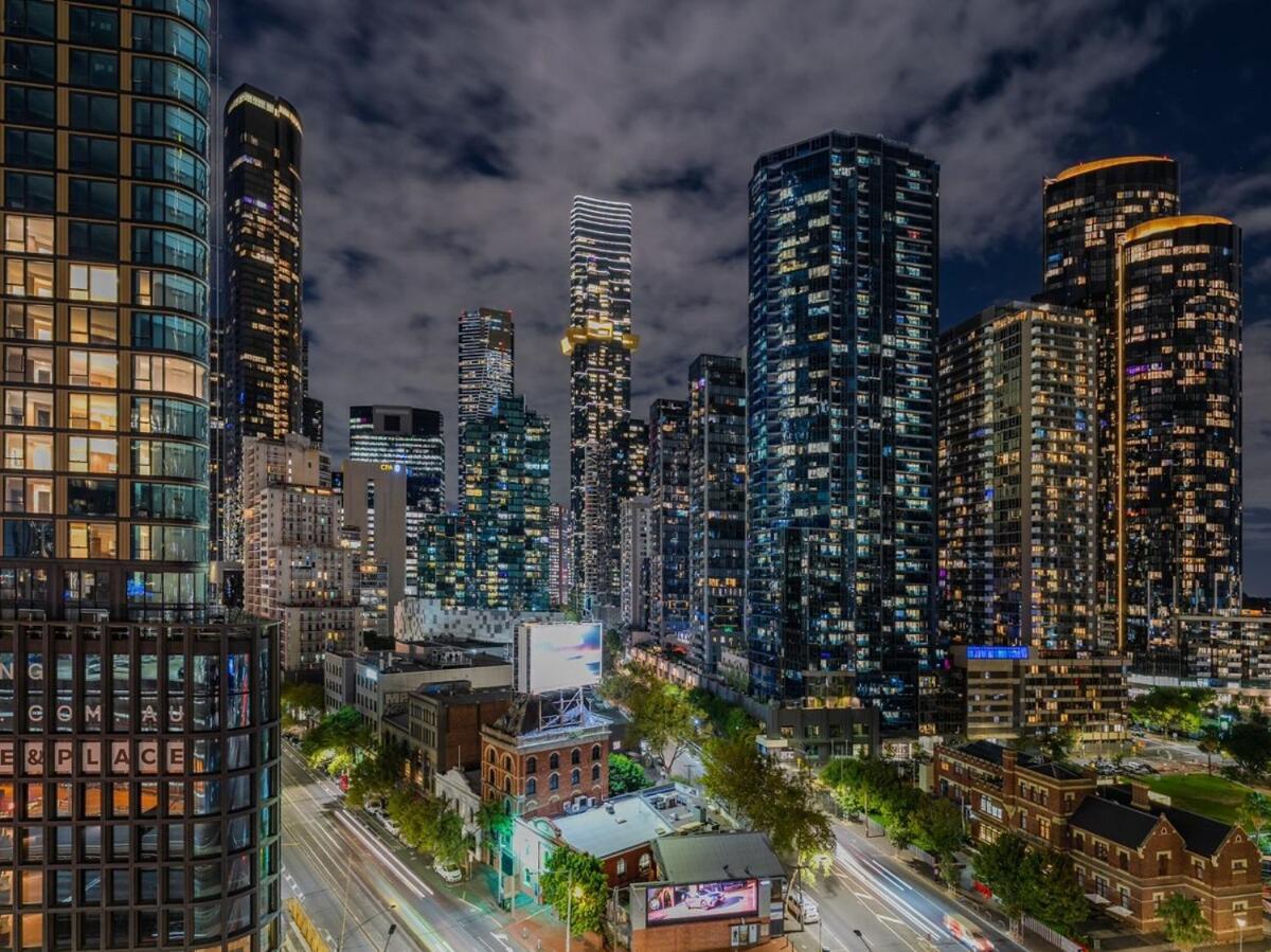 Apartment 1br Urban Oasis-stunning Views Melbourne