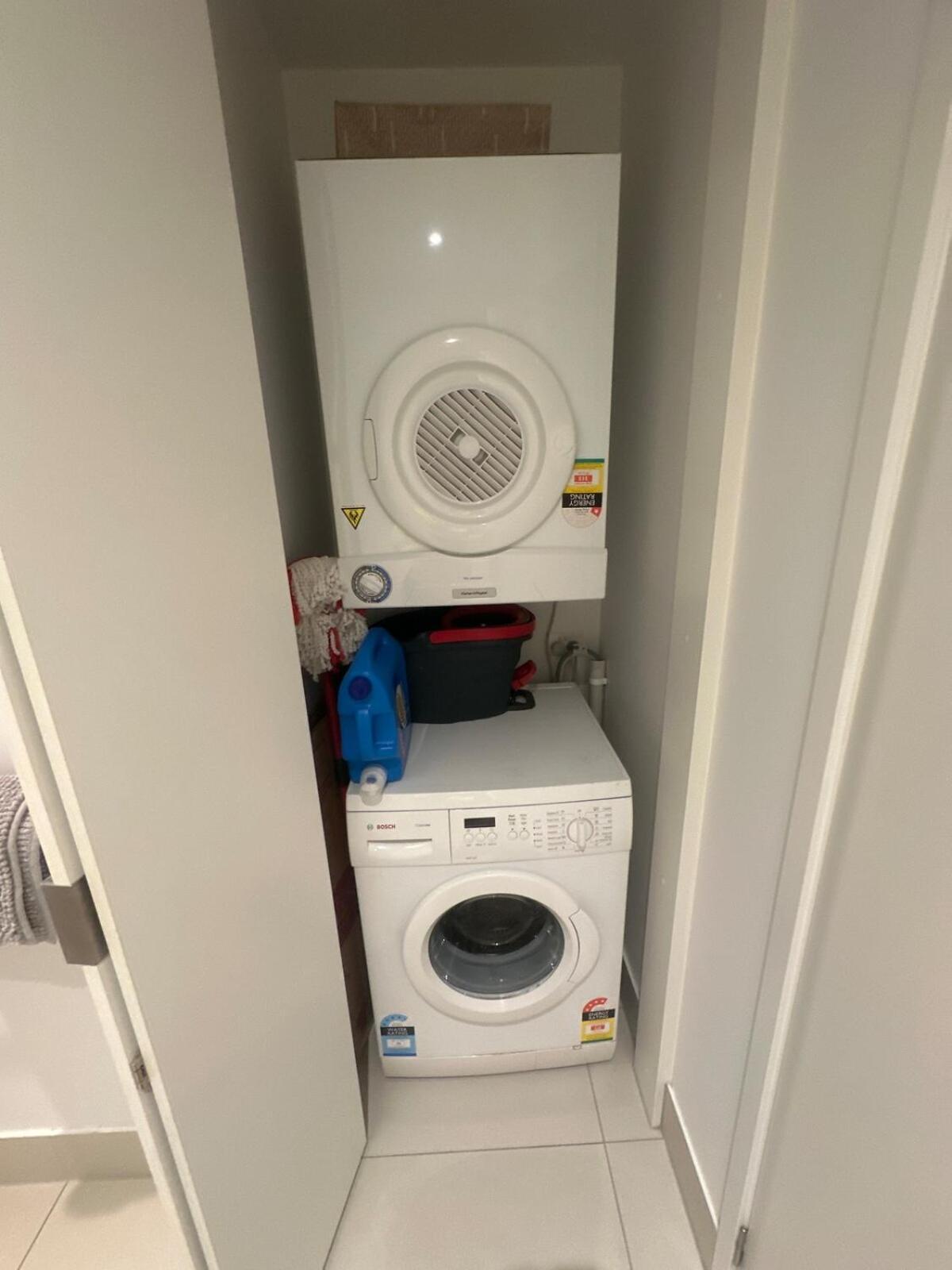 1br Urban Oasis-stunning Views Melbourne