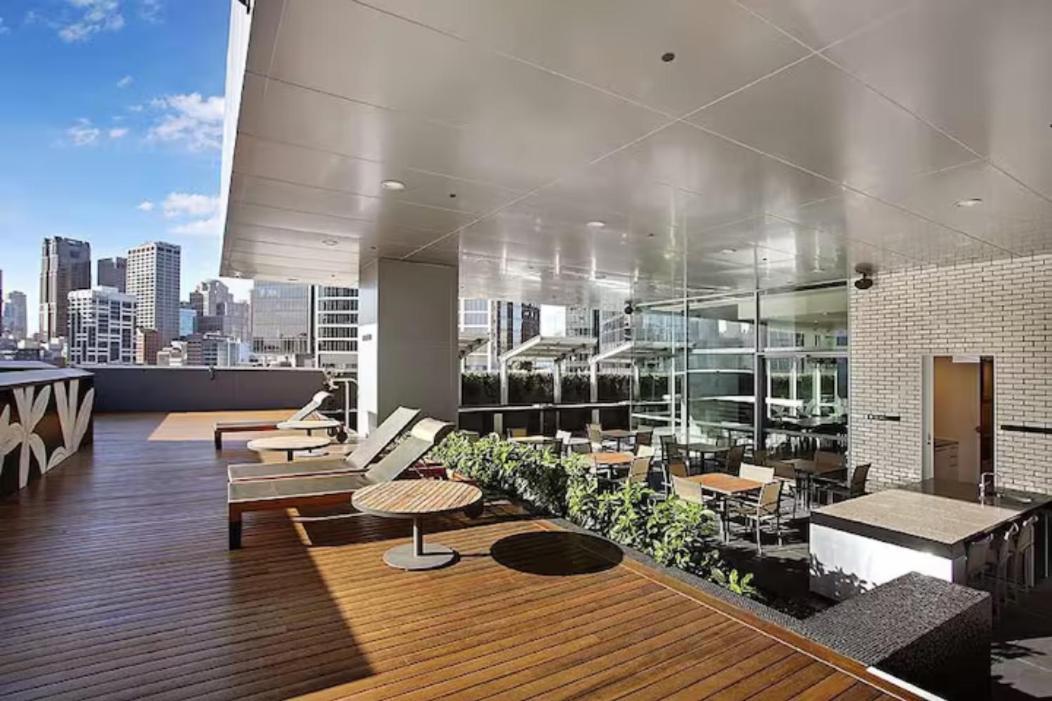 Modern 2b2b With Stunning Views *