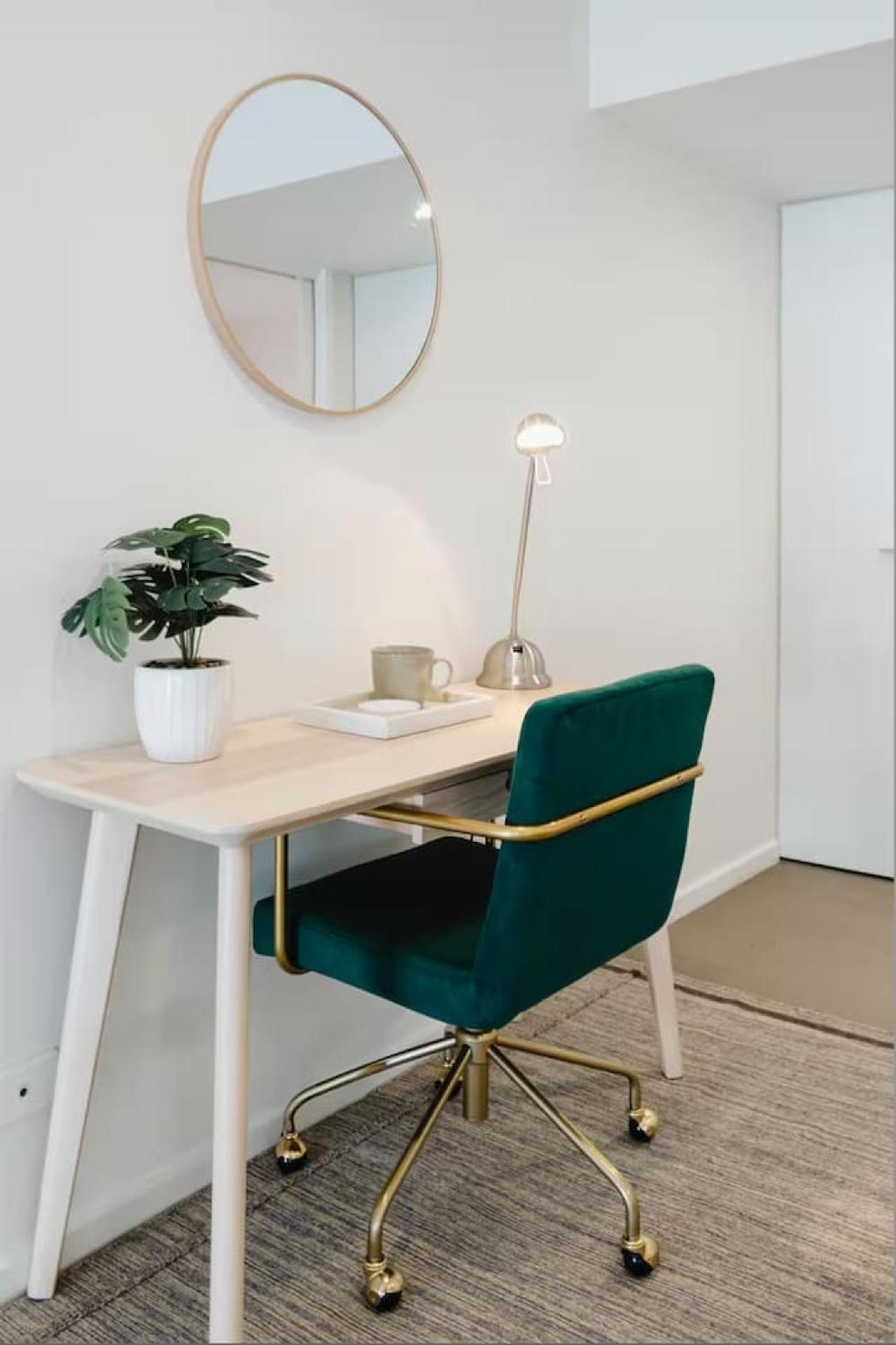 Gorgeous Loft In Heritage Bldg Apartment