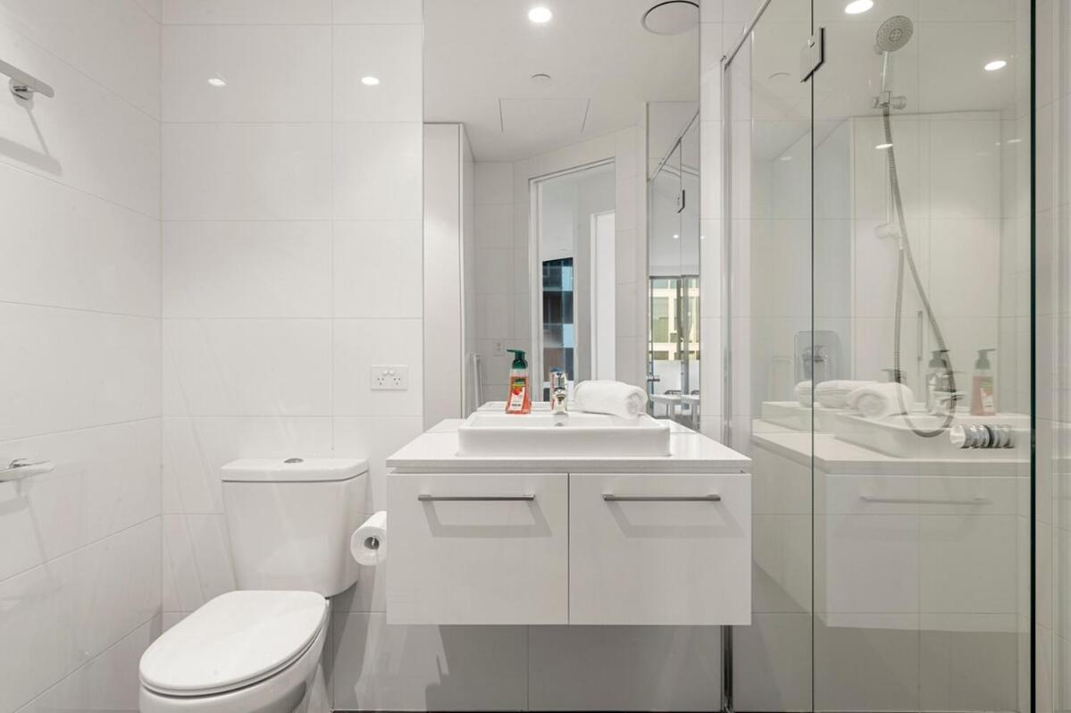 Apartment 2br Prime Spot! Steps From Crown & Yarra River *