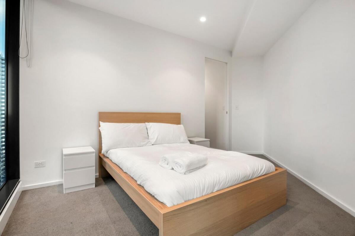 2br Prime Spot! Steps From Crown & Yarra River Melbourne