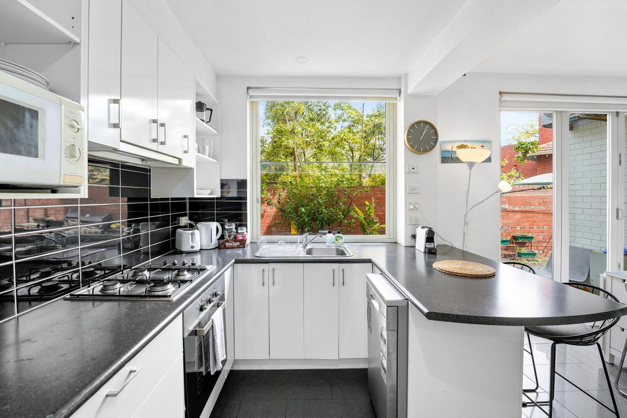 Shelleystayz On Shakespeare Apartment Melbourne