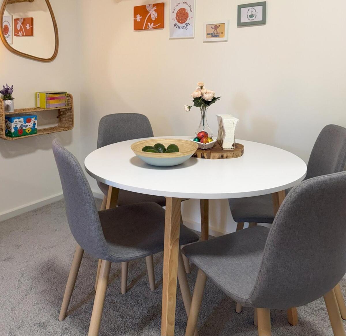 Emporium Luxe 1br King - Prime Cbd Location Apartment