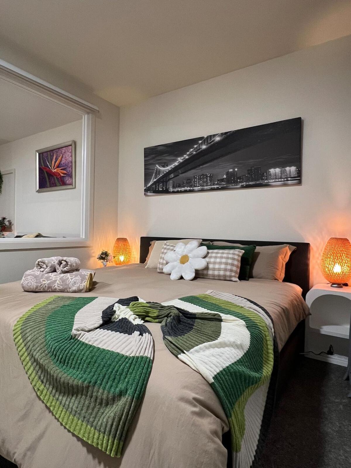 Apartment Emporium Luxe 1br King - Prime Cbd Location Melbourne