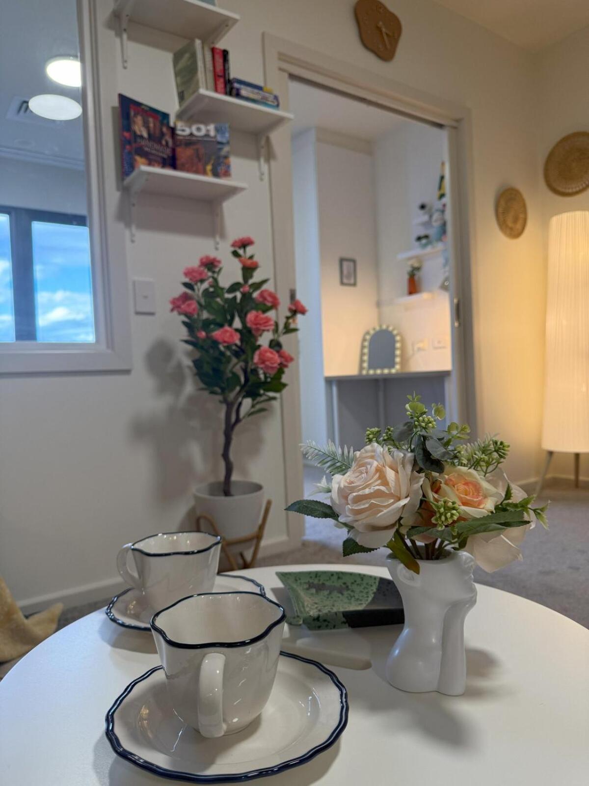 Emporium Luxe 1br King - Prime Cbd Location
