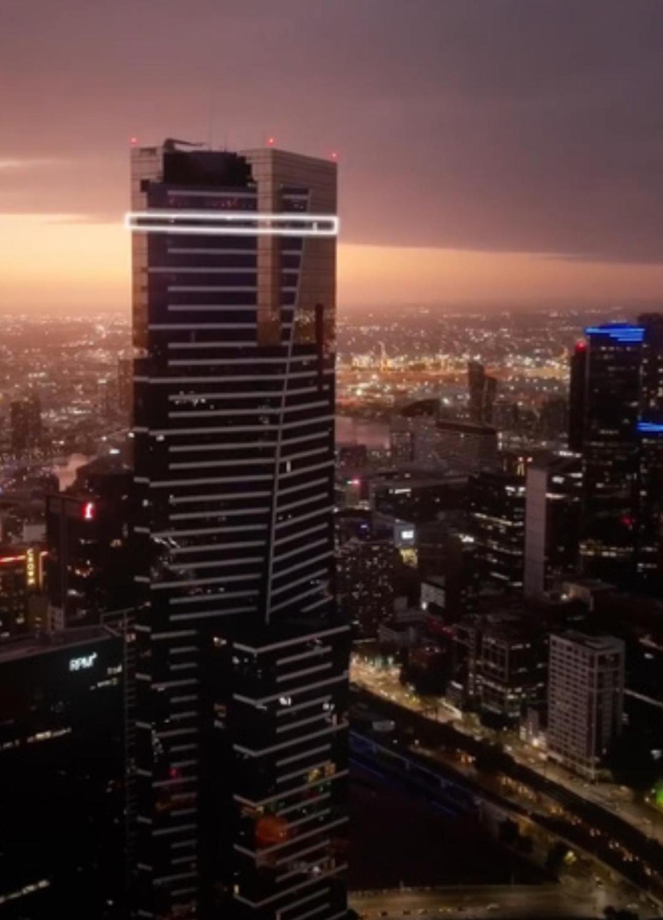 Luxurious Entire Floor Penthouse At Eureka Tower Apartment *