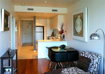 Flinders Wharf 4* Melbourne