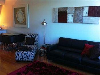 Flinders Wharf 4* Melbourne
