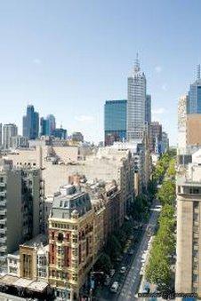Plum Serviced Collins Street Aparthotel