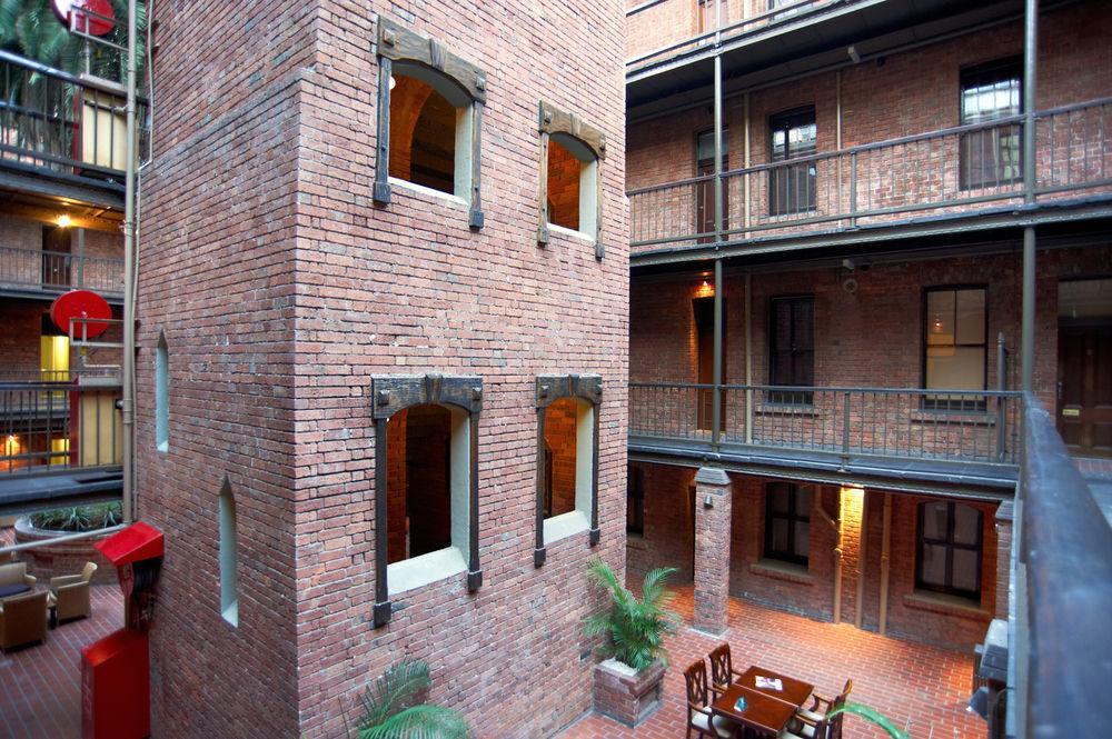 Quest Gordon Place 4*