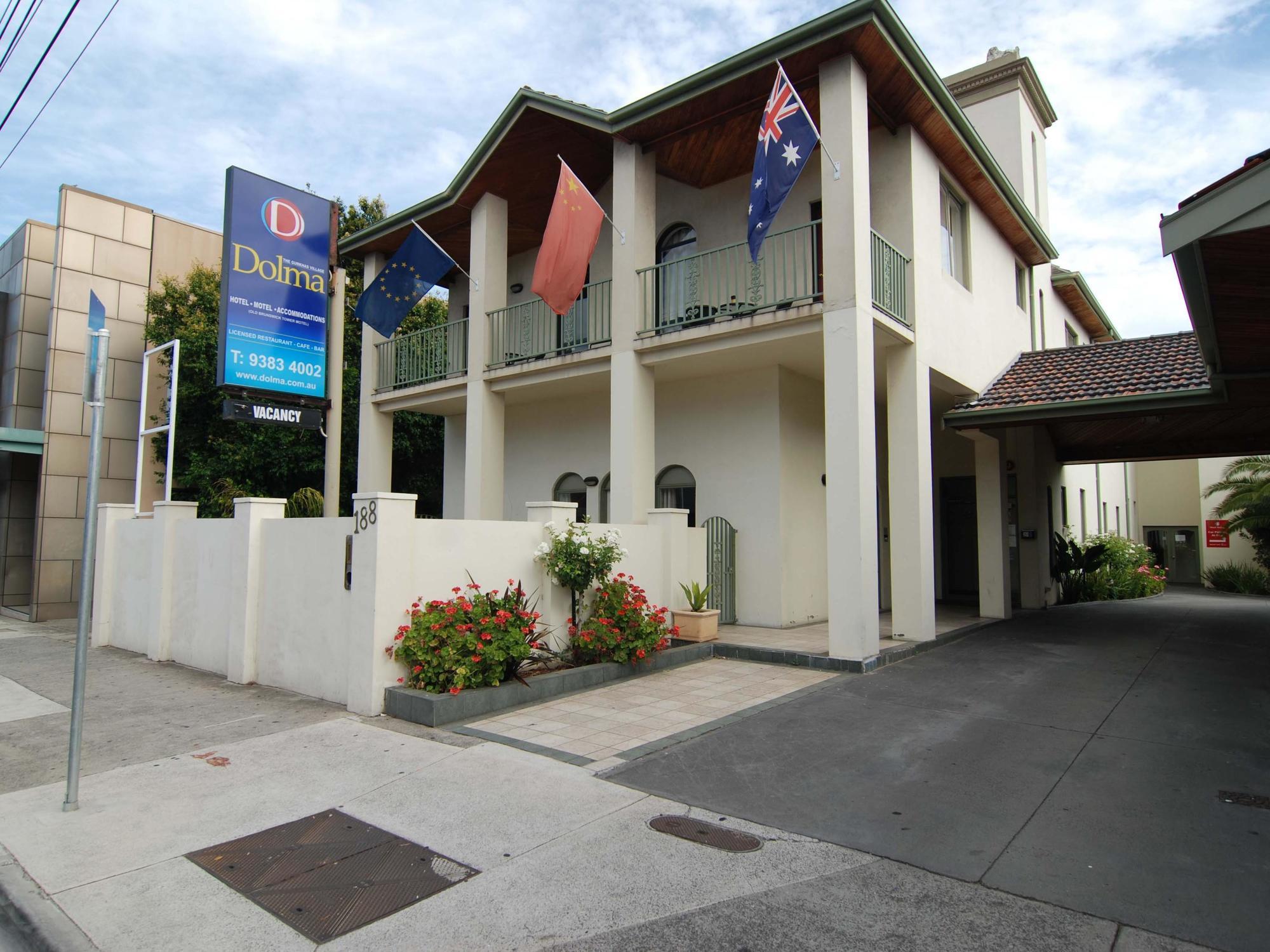 Brunswick Tower 3*