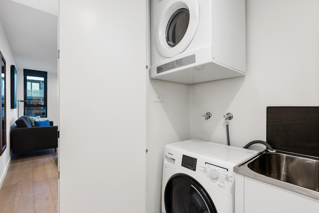 Aparthotel District South Yarra 4*