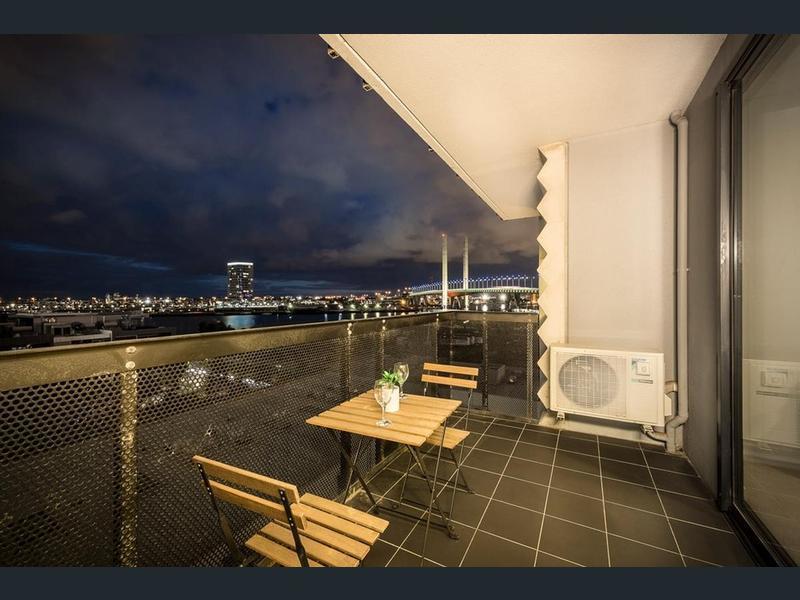 Apartment Water Views Lovely 2brs Free Tram Zone Close To Everything