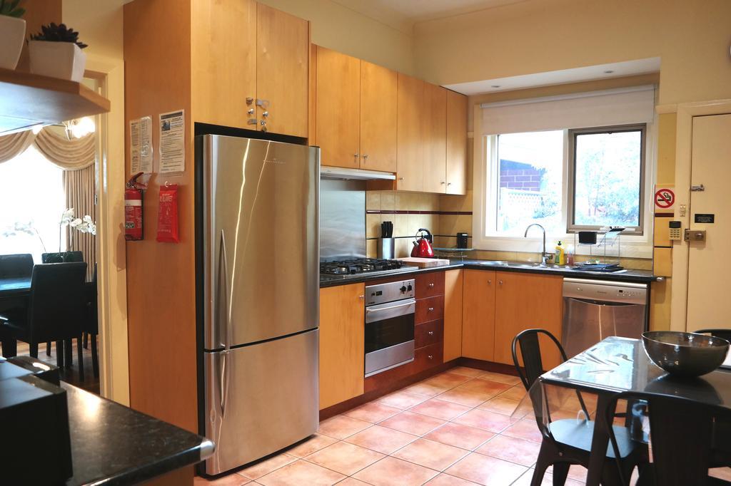 Brunswick Renaissance - Parking, Garden, Bath, Family Holiday home