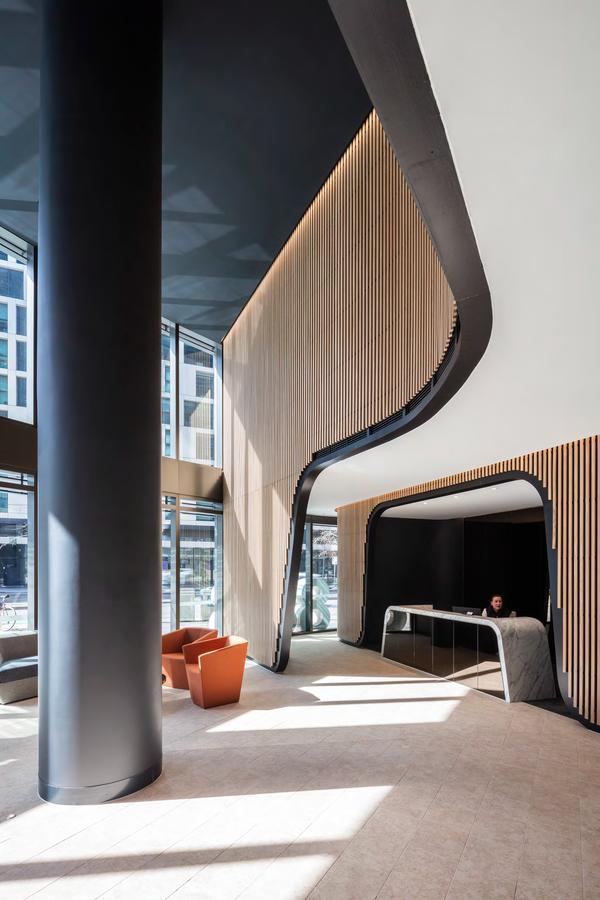 Winston Docklands Aparthotel 4*